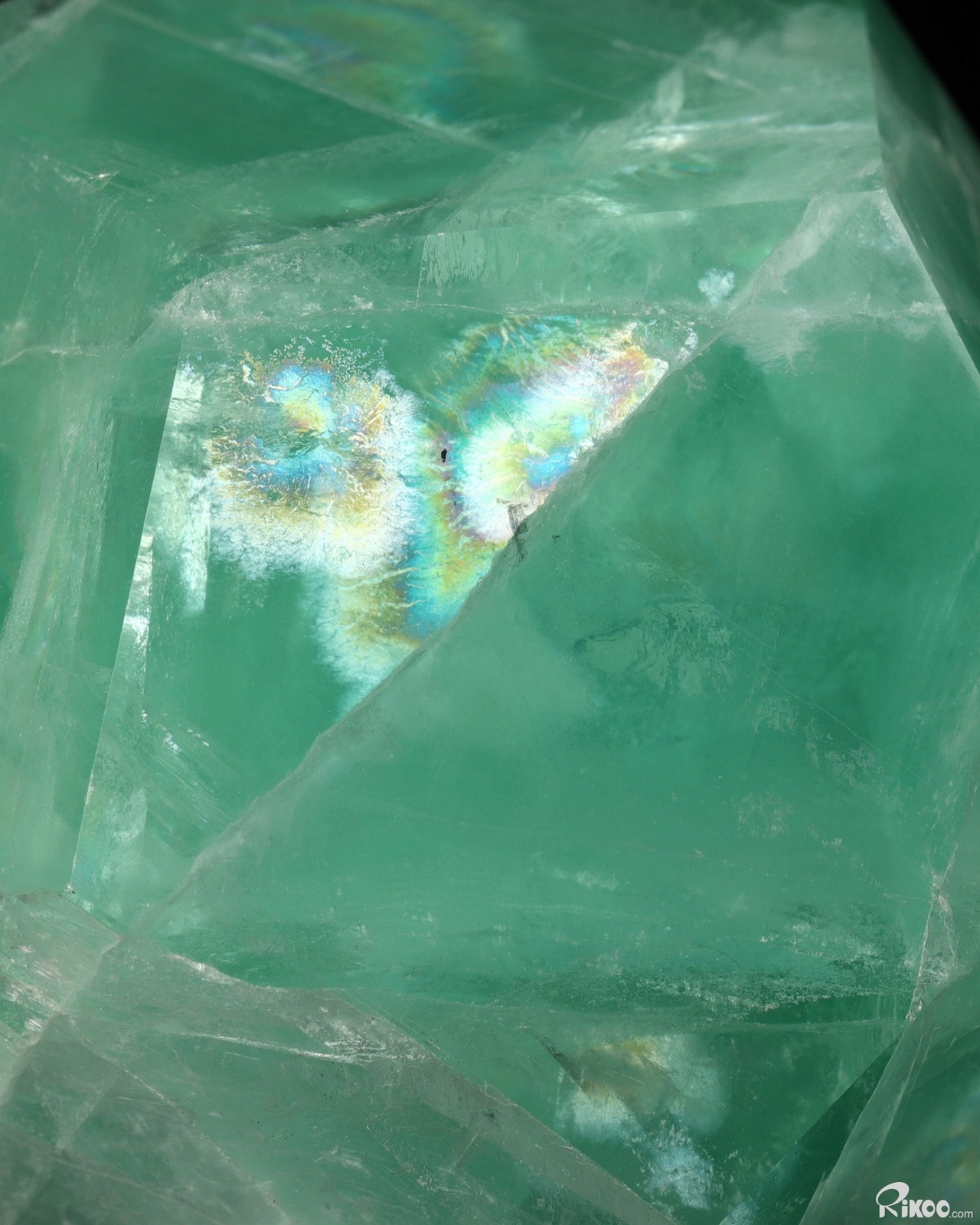 2.9″ Fluorite Carved Crystal Dodecahedron