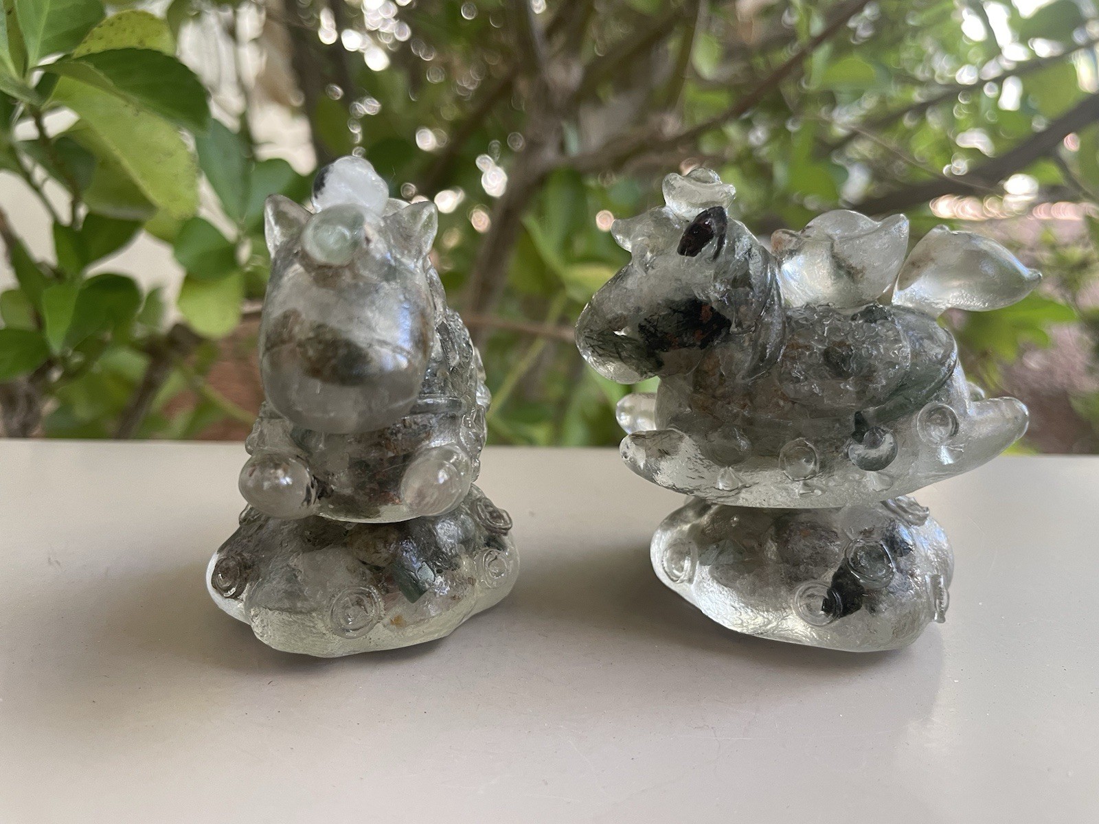 Garden Quartz Crystal/Gemstone Chips In Resin Pony Money Boat Spinner 2 1/2″
