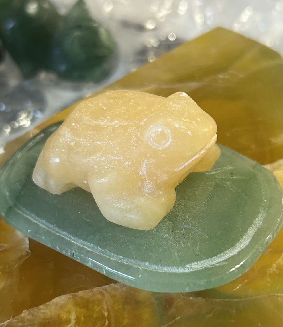 Yellow Calcite Frog On Green Adventurine Lily Pad Crystal Carving Polished Stone