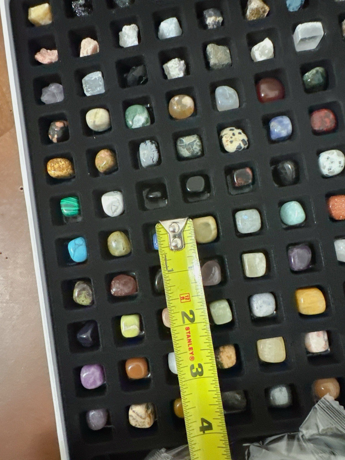 Gift Set-108 mineral and rock specimens + 2 collectible mineral crystals NIB