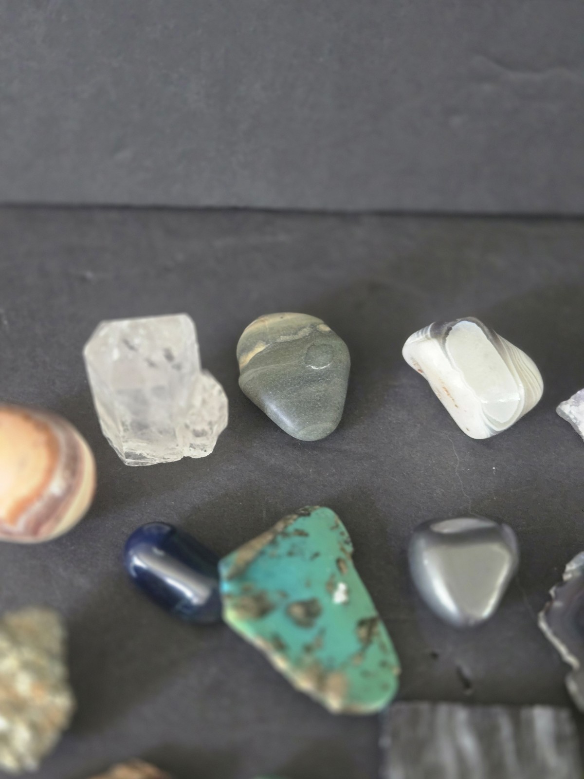 Mixed Crystal Lot 18pc w/ Petrified Wood Log – Amethyst Agate Quartz Rough Stone