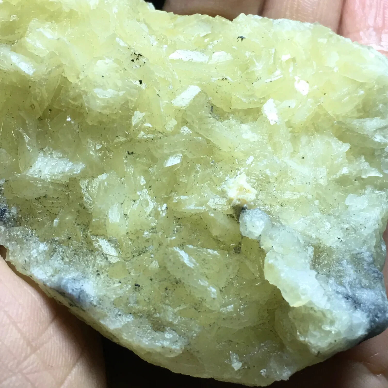 152g Natural Rare Yellow Translucent Filled Calcite comes from Fujian, China
