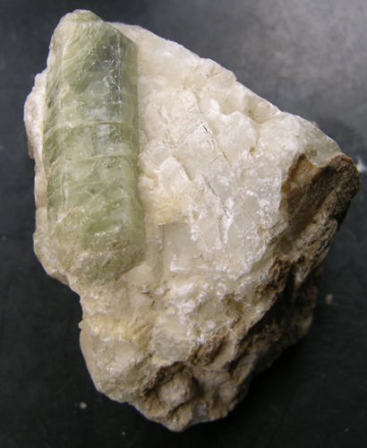 #0 278.30ct Afghan 100% Natural Green Pargasite in Matrix Specimen 55.65g 50mm