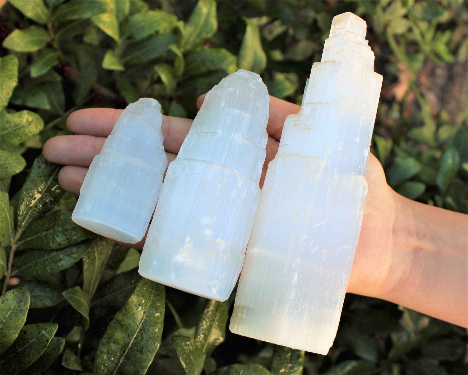 Selenite Crystal Tower: Choose 2.5″, 4″ or 6″ (Selenite Tower, Selenite Iceberg)