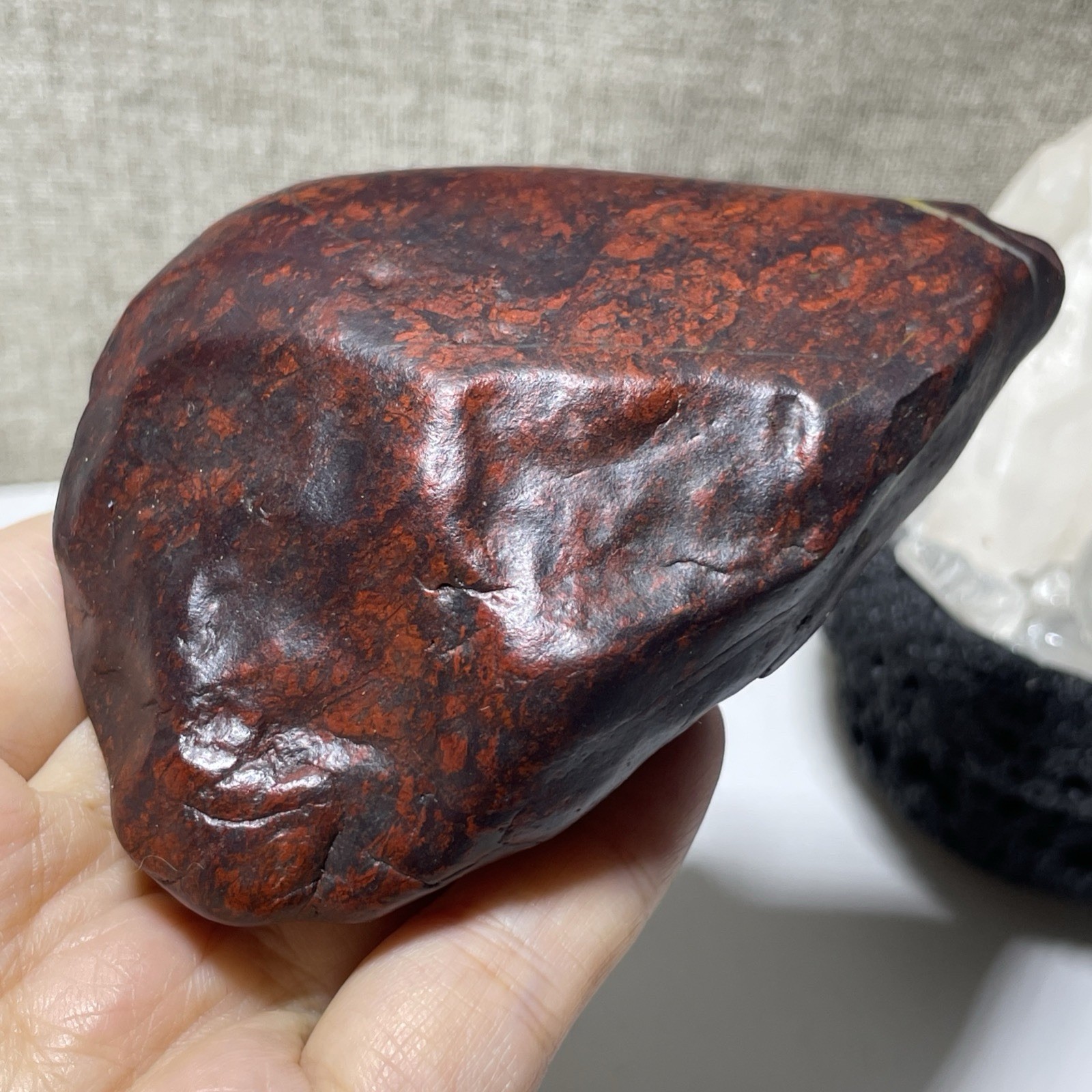 258g Natural Iddingsite meteorite specimen raw stone from China a2216