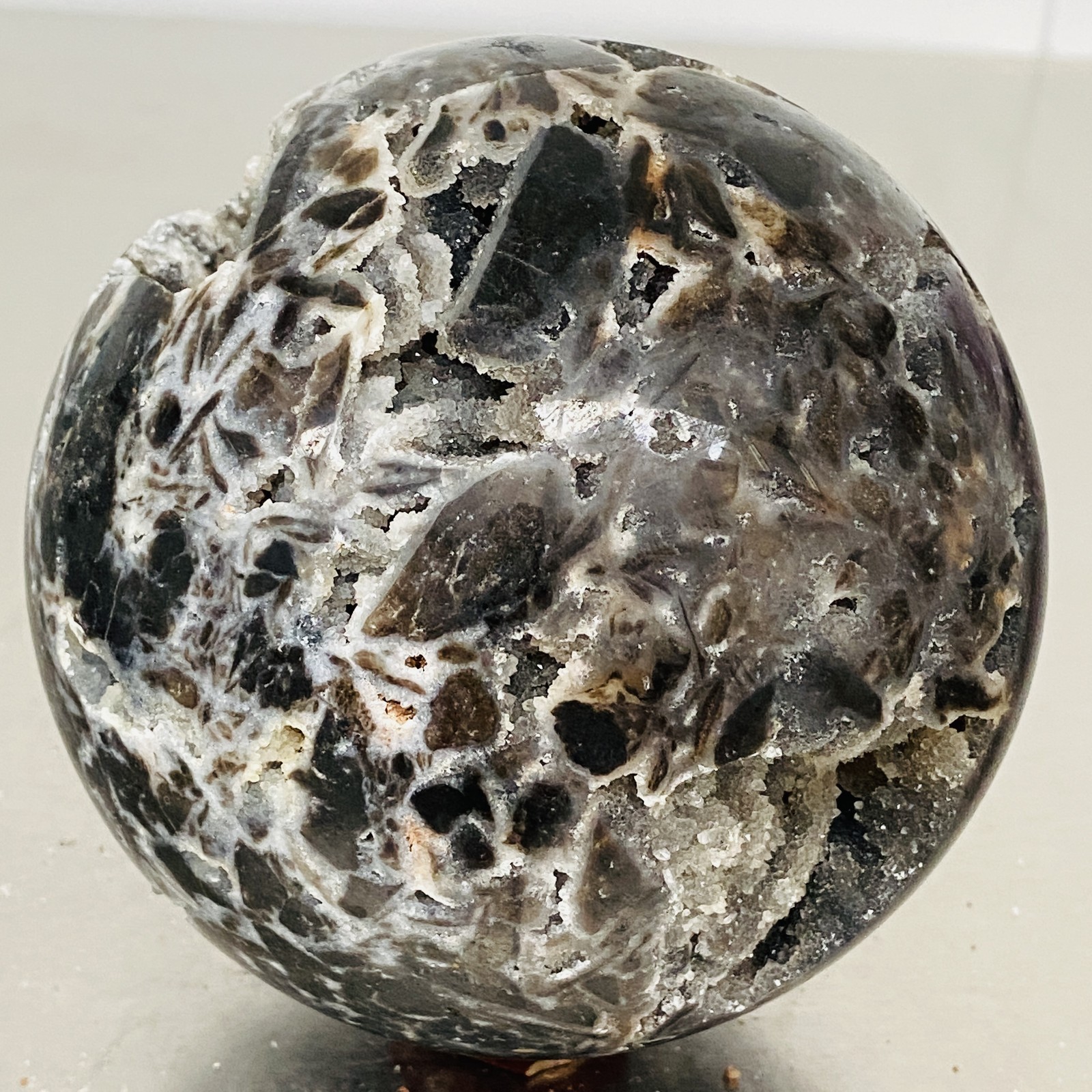 Natural sphalerite crystal cave quartz Sphere healing ball Specimen 2200G