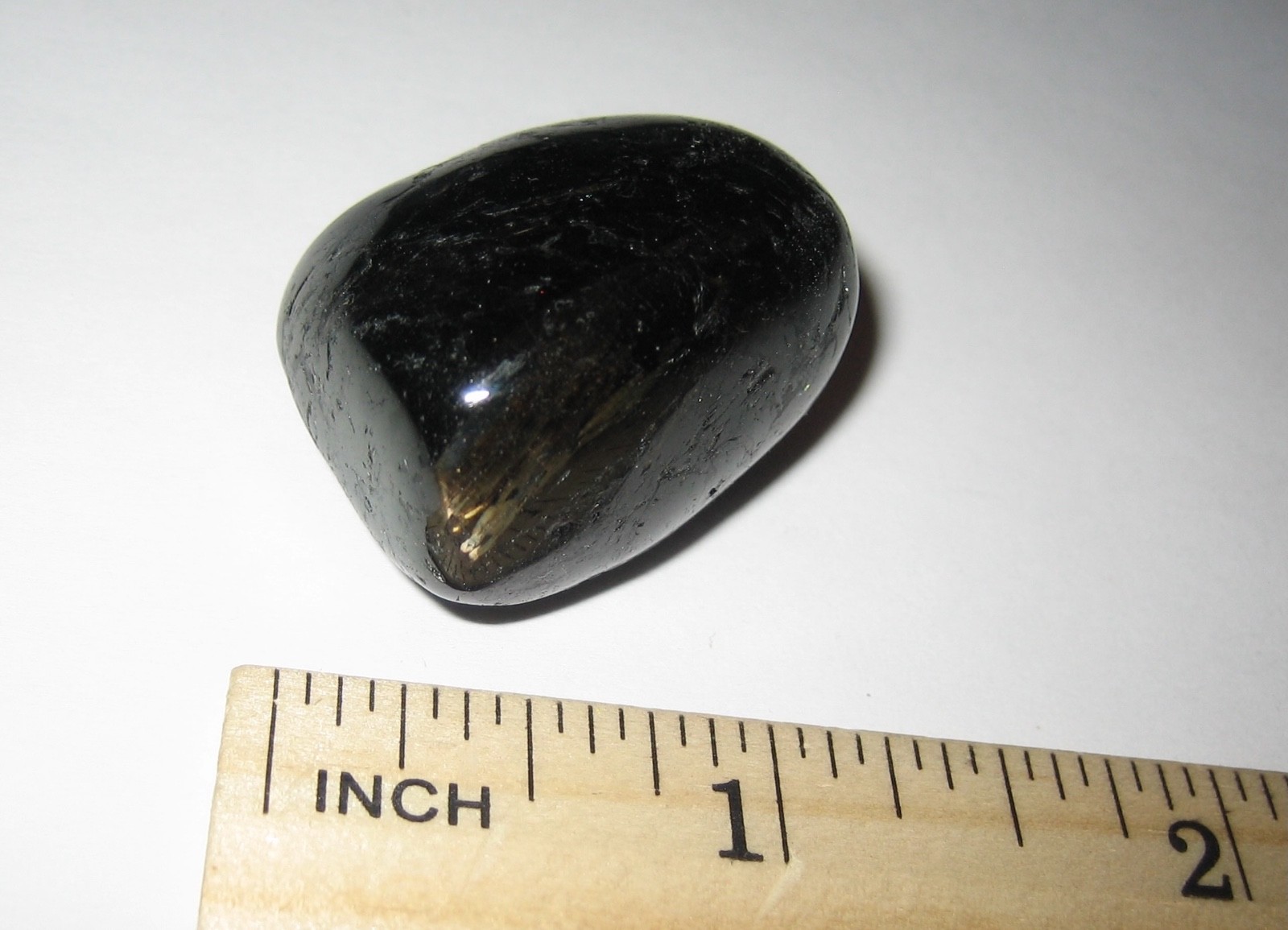 1.2″ RARE TUMBLED POLISHED AUTHENTIC NUUMMITE STONE FROM GREENLAND 29grams *8