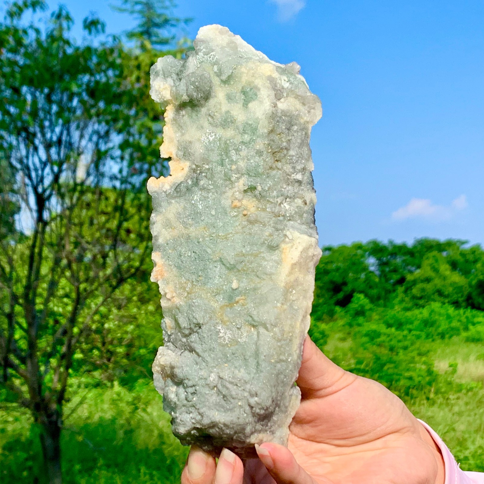2.24LB Rare transparent green cubic fluorite mineral crystal sample/China