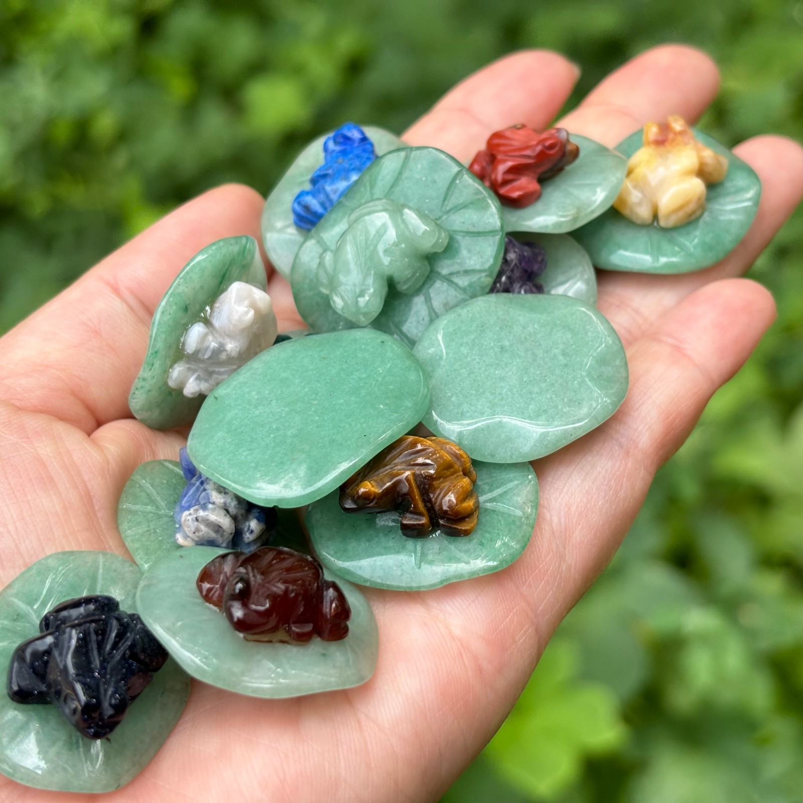 5pcs Mix Natural Quartz Lotus leaf frog Hand-carved Crystal skull reiki healing