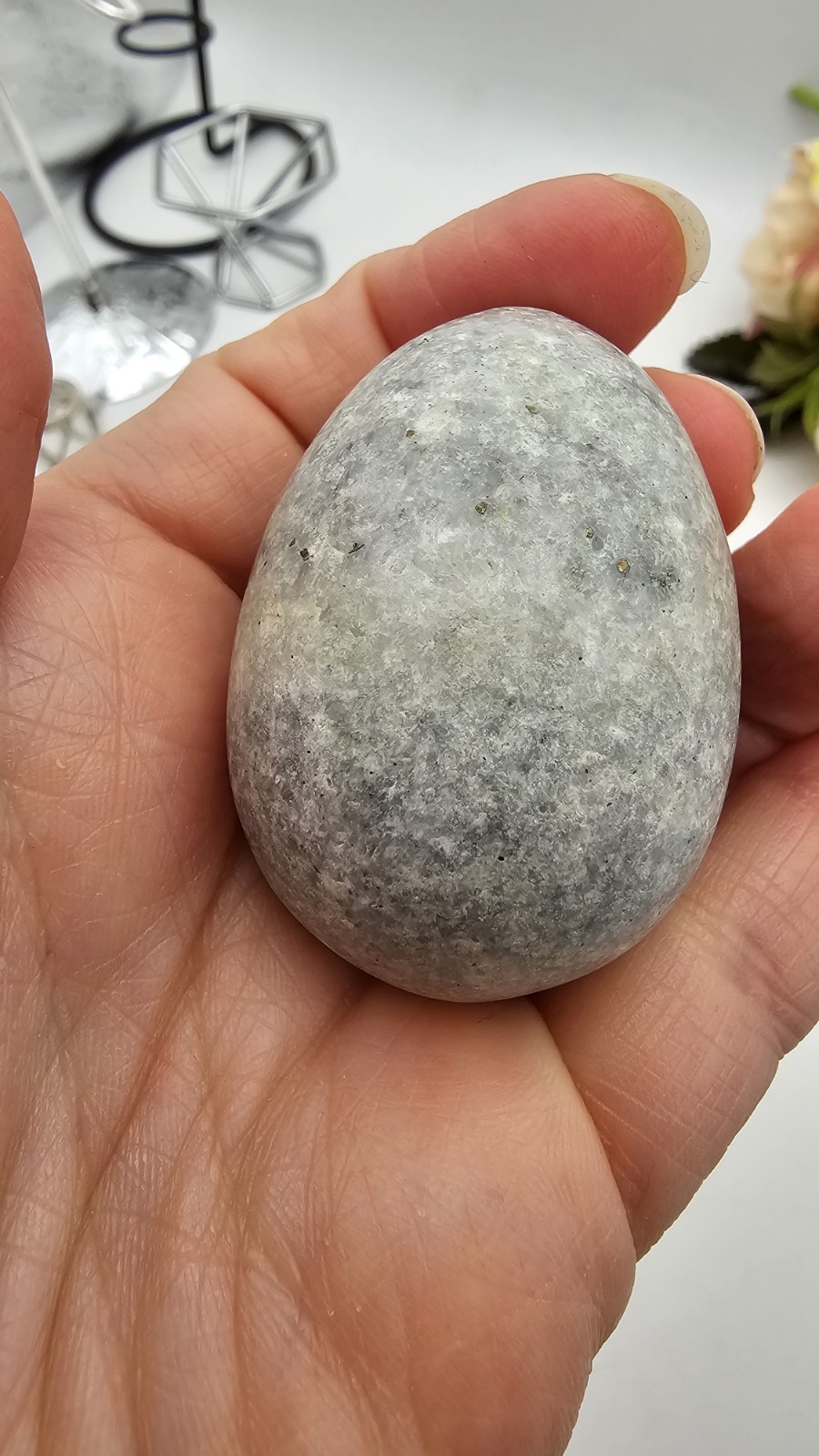 ✨️SALE✨️ jade Crystal Egg with pyrite gemstone carving Luck 83g 4.8cm