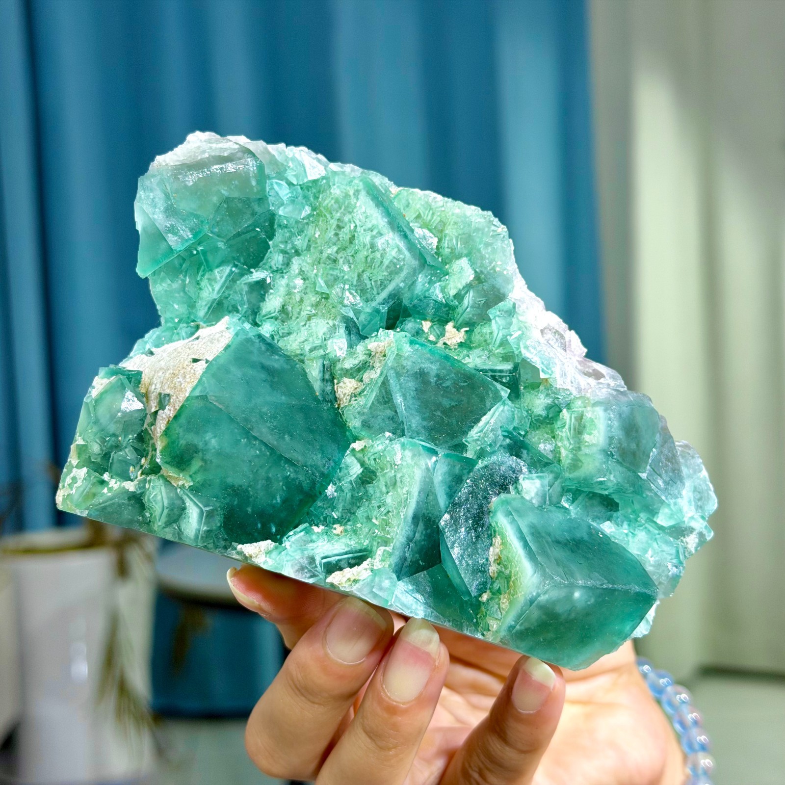 1.47LB Rare transparent green cubic fluorite mineral crystal sample/China