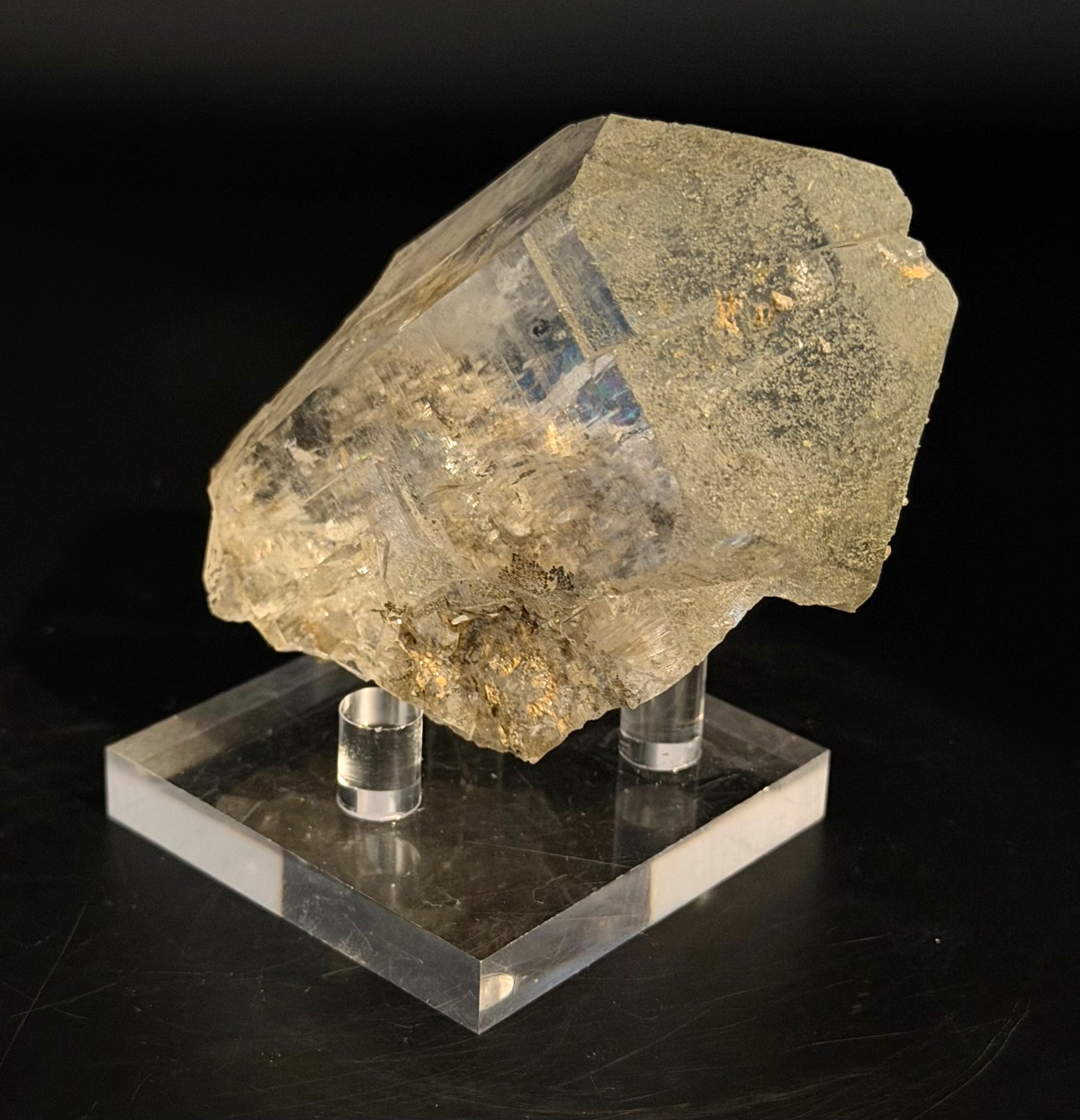 Himalayan Quartz Crystal with Chlorite Inclusions – Unpolished – Rainbow