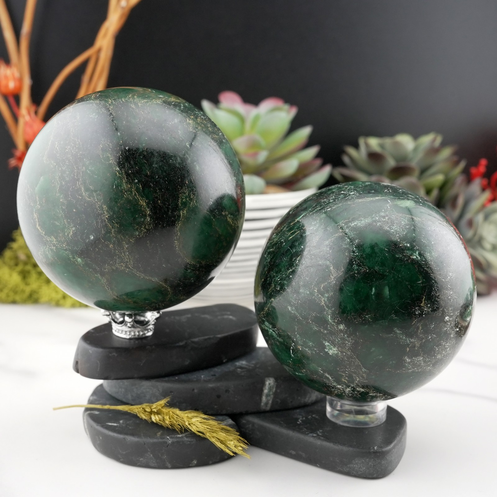 Natural Emerald Crystal Gemstone Sphere Healing Protection Housewarming Gift