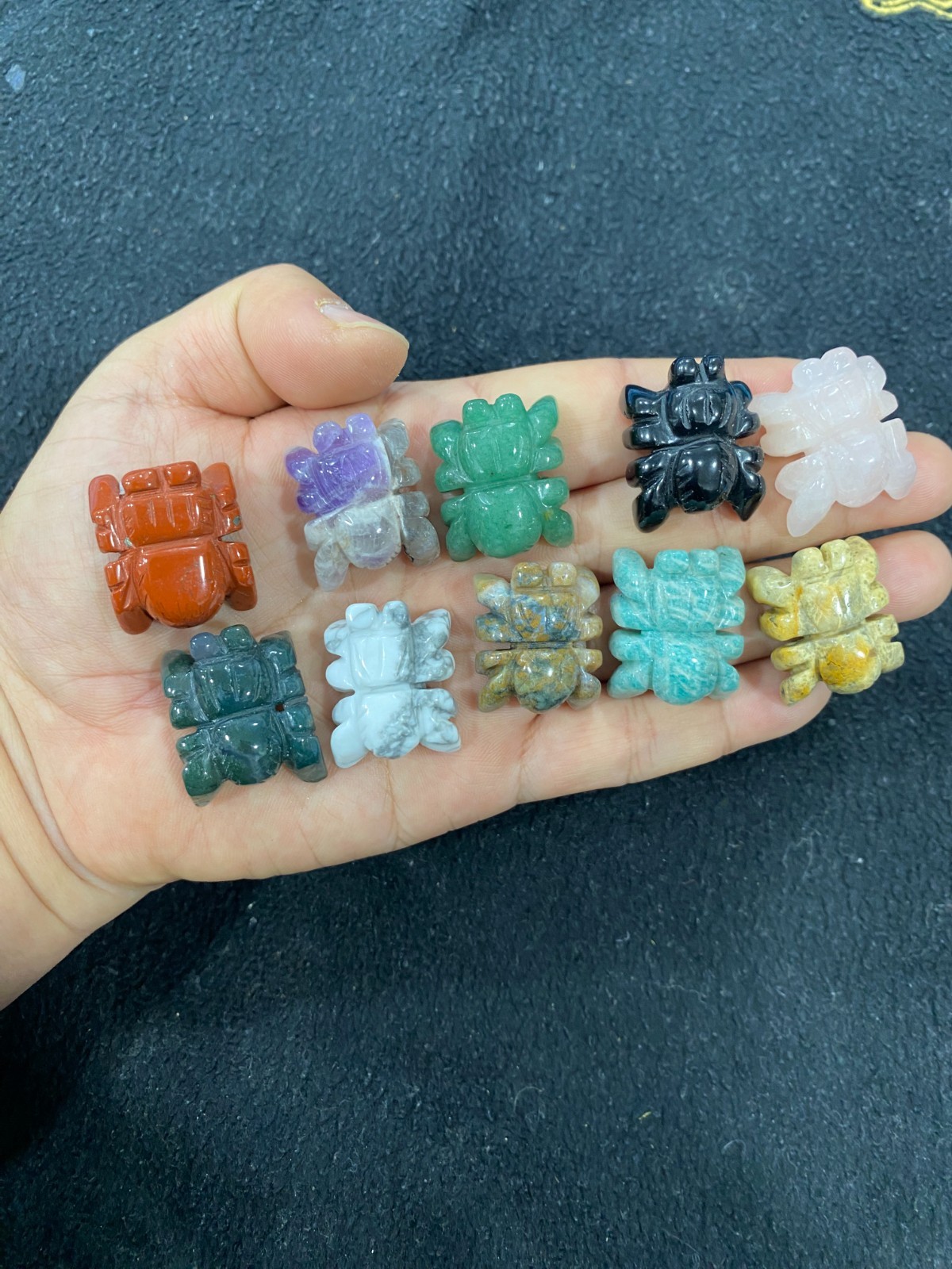 5pcs Wholesale Natural Mixed Quartz Crystal Carved Spider skull reiki healing