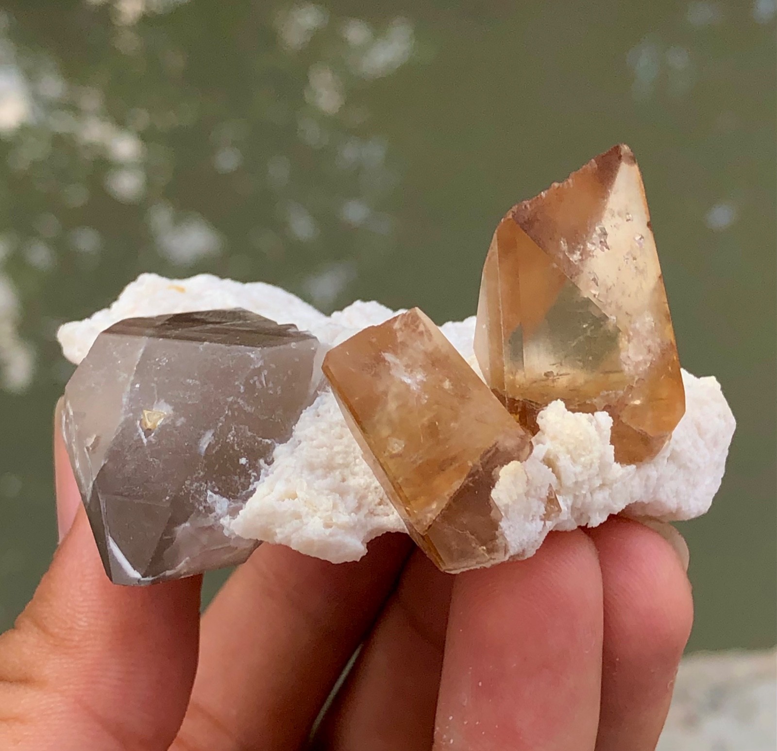 Topaz twin Crystal on white mineral Perfect shape terminated 109 gram @ Skardu