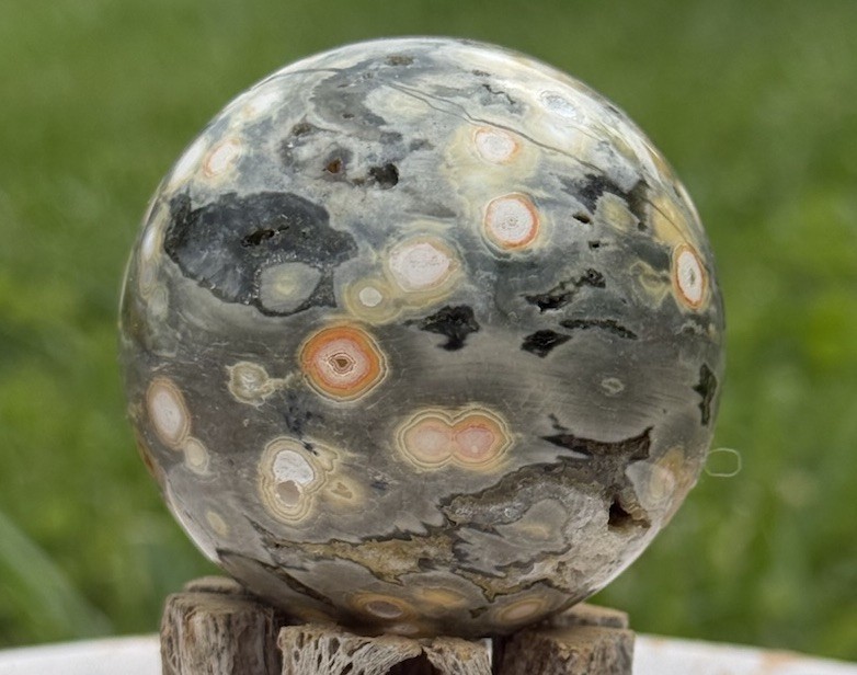 Rare 8th vein ocean jasper sphere 178g (51mm)