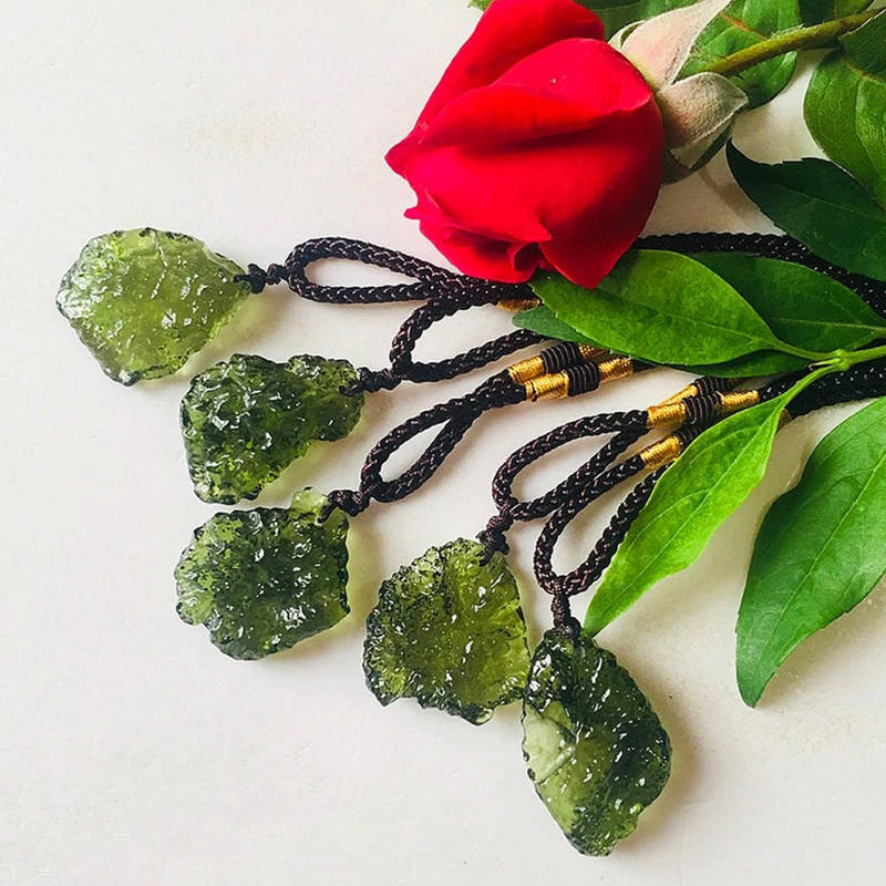 Natural Moldavite Meteorite Impact Pendant Necklace Chakra Healing Green Xmas