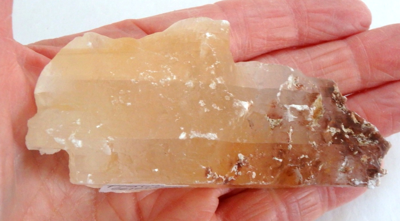 Beautiful Selenite ✨ Golden Phantom Selenite 90.9 grams Glows