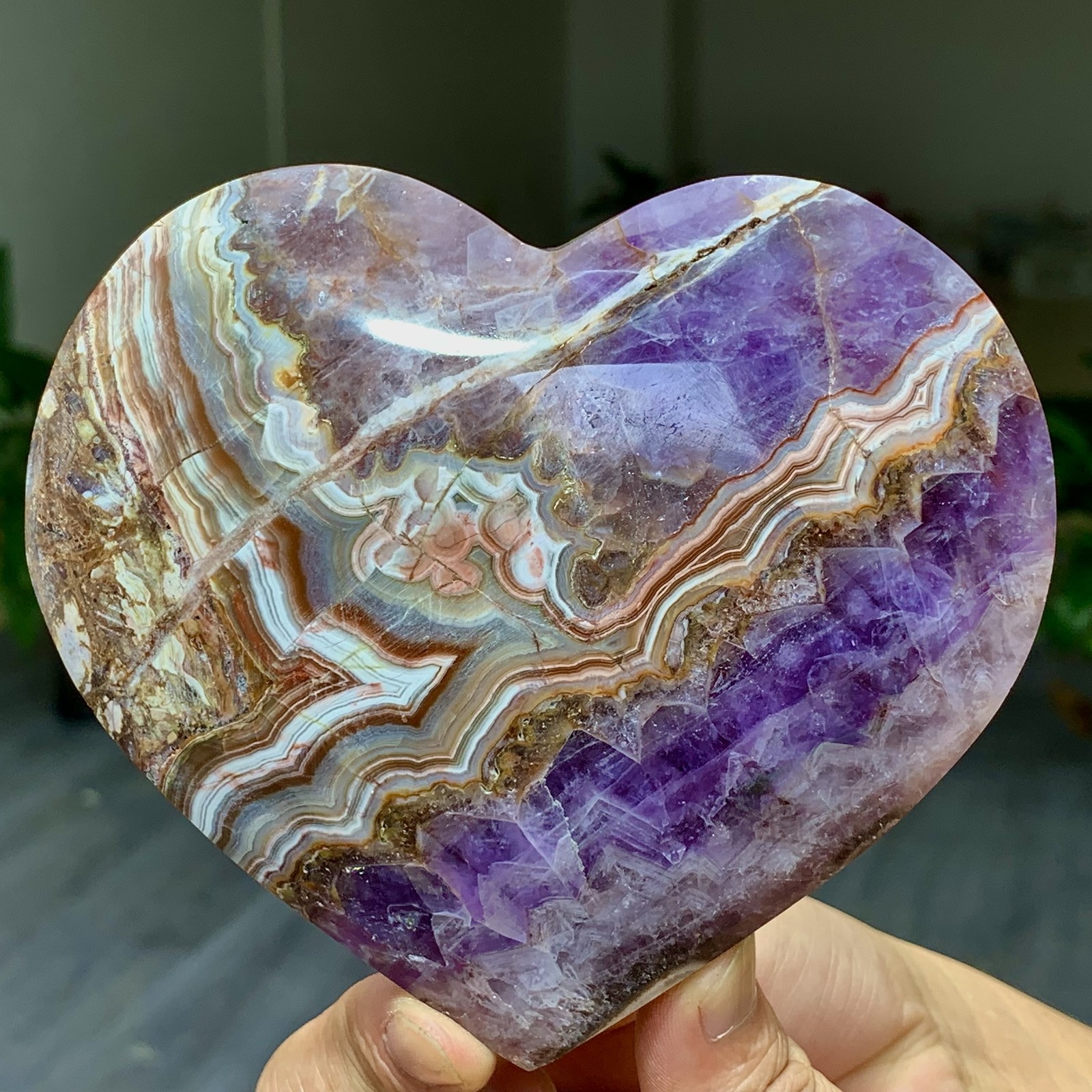 1.14LB Natural Amethyst Agate symbiosis Quartz Crystal heart-shaped Specimen