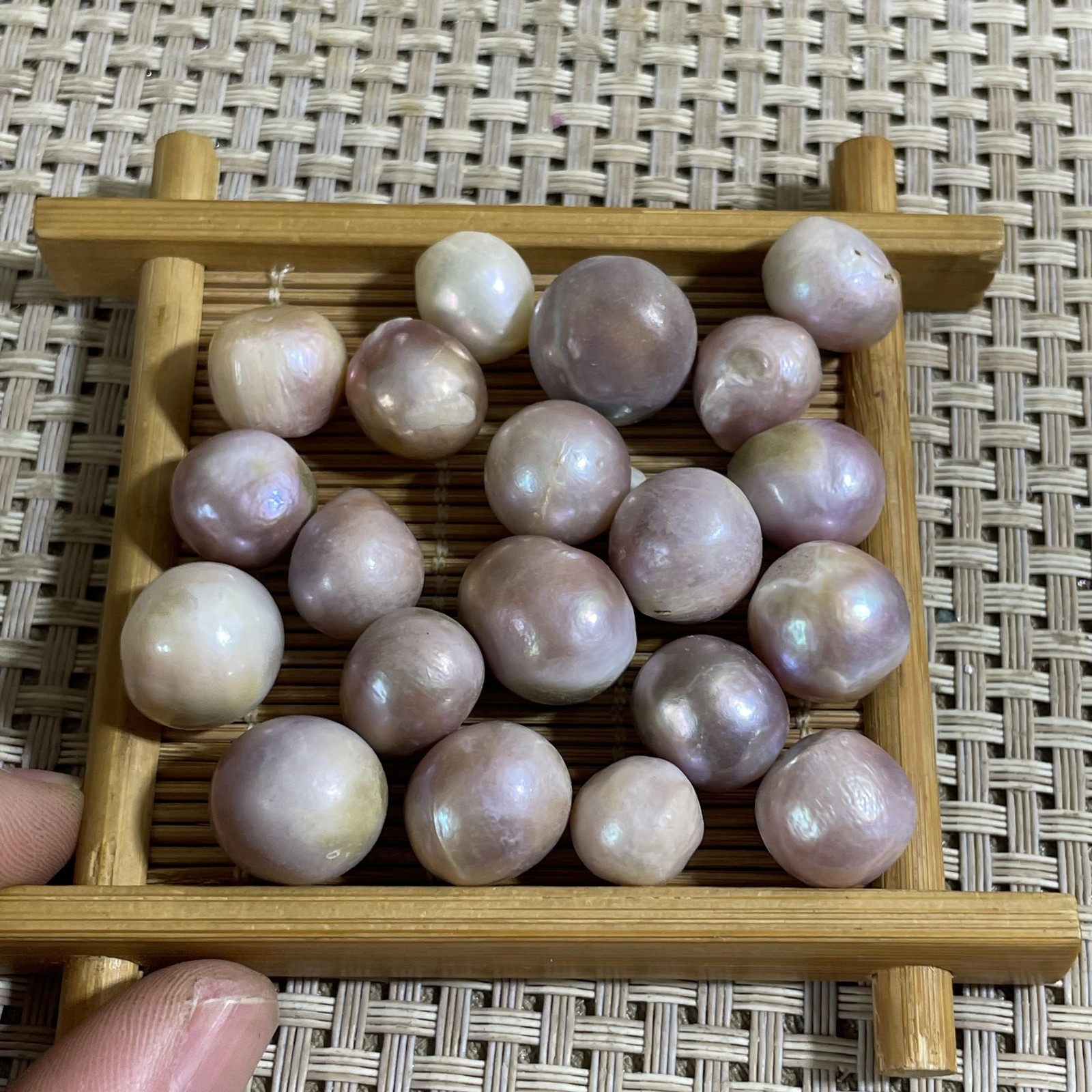 20pcs 50g grams of genuine natural pearls from the South China Sea, unpierced