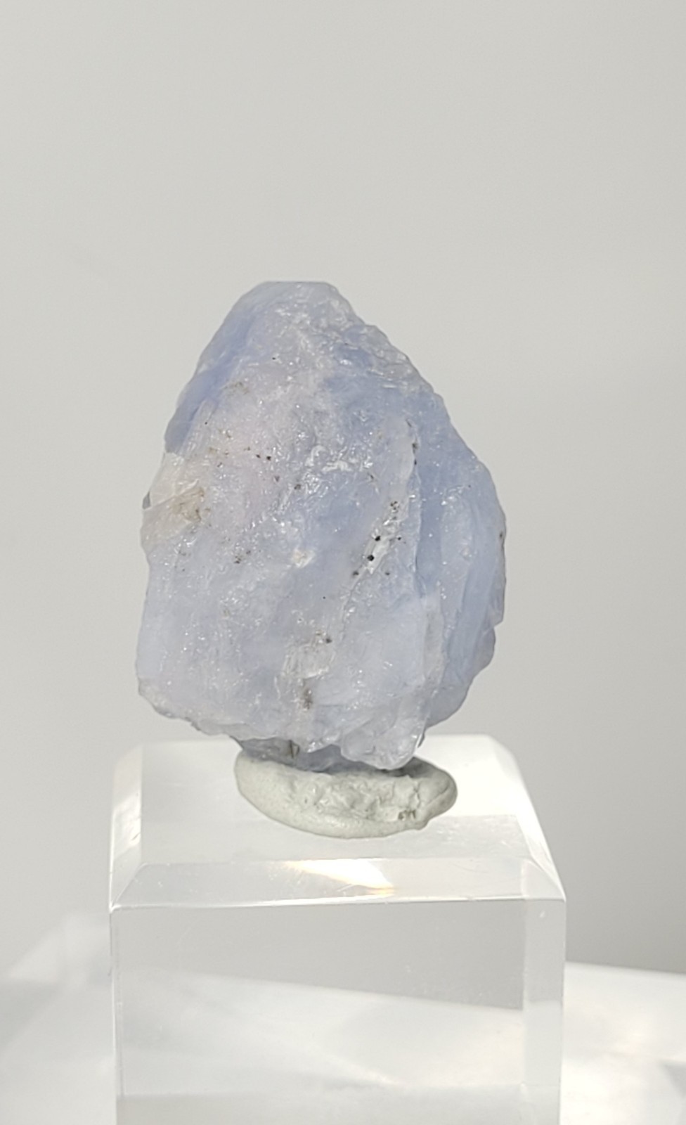 Hackmanite Raw Crystal 8gm
