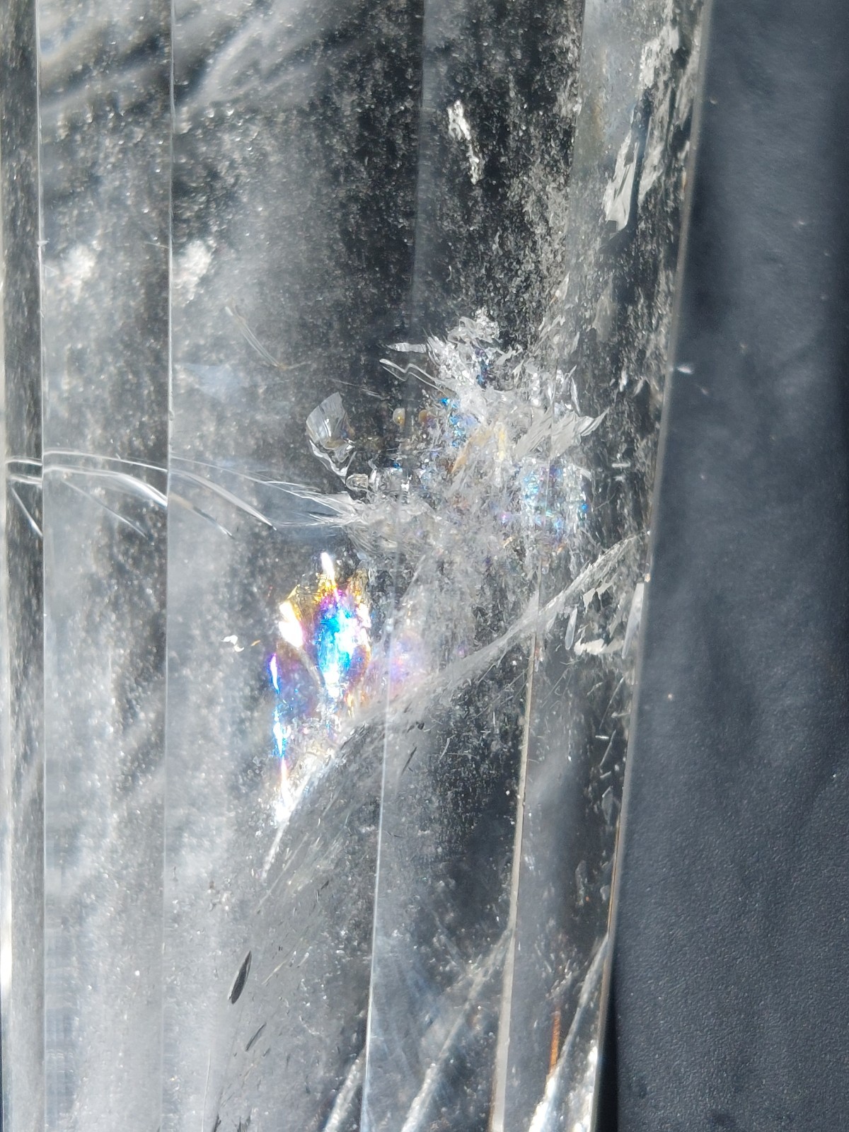Clear Quartz 12-Sided Vogel Wand 164.9g 14.9cm w/ Rainbow Master Healer