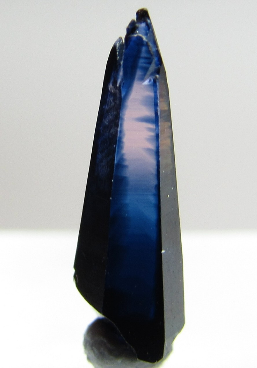 MAGNIFICENT POINTED GEM CLEAR SAPPHIRE CRYSTAL!!! WINZA TANZANIA