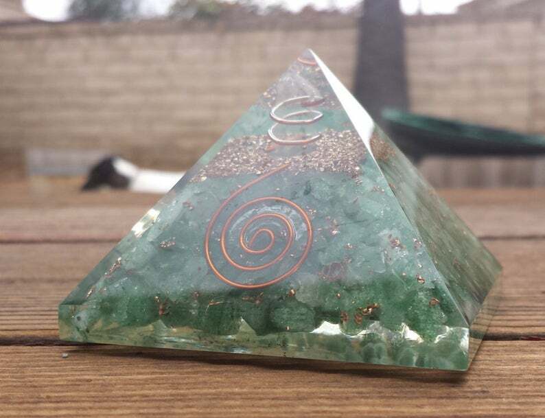 EXTRA LARGE (70-75mm) GREEN AVENTURINE ORGONE GEMSTONE PYRAMID ORGONITE