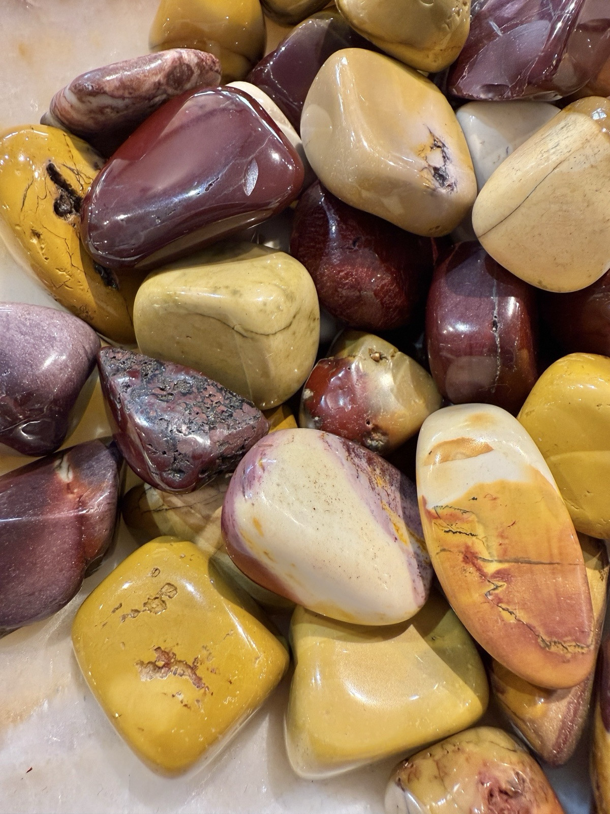 Mookaite Jasper Tumbled Stones, Gorgeous Color, High Grade Polish, Quantity Disc