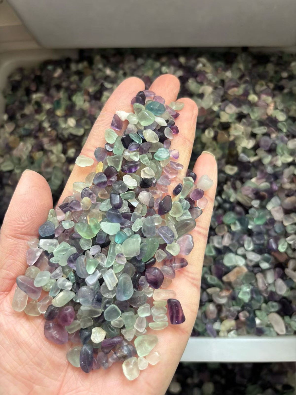 Natural fluorite crystal demagnetization home landscaping handicraft DIY 5-7mm