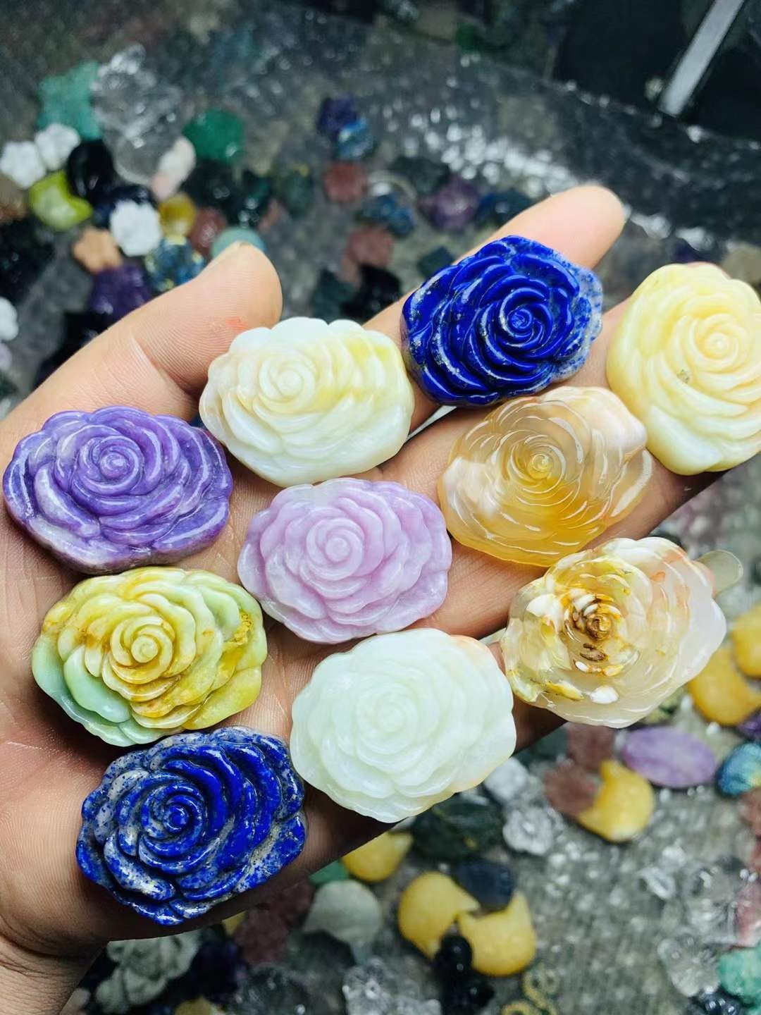 10pc Natural Mix Material Quartz Carved Flower Gift Crystal Random Decor