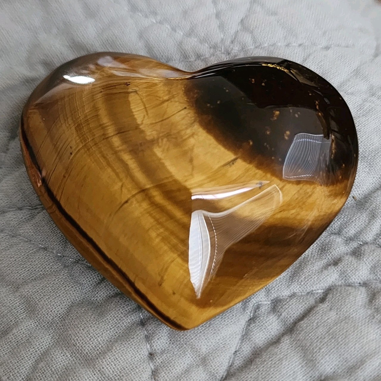 Natural Polished Tiger Eye Heart 74 grams – USA