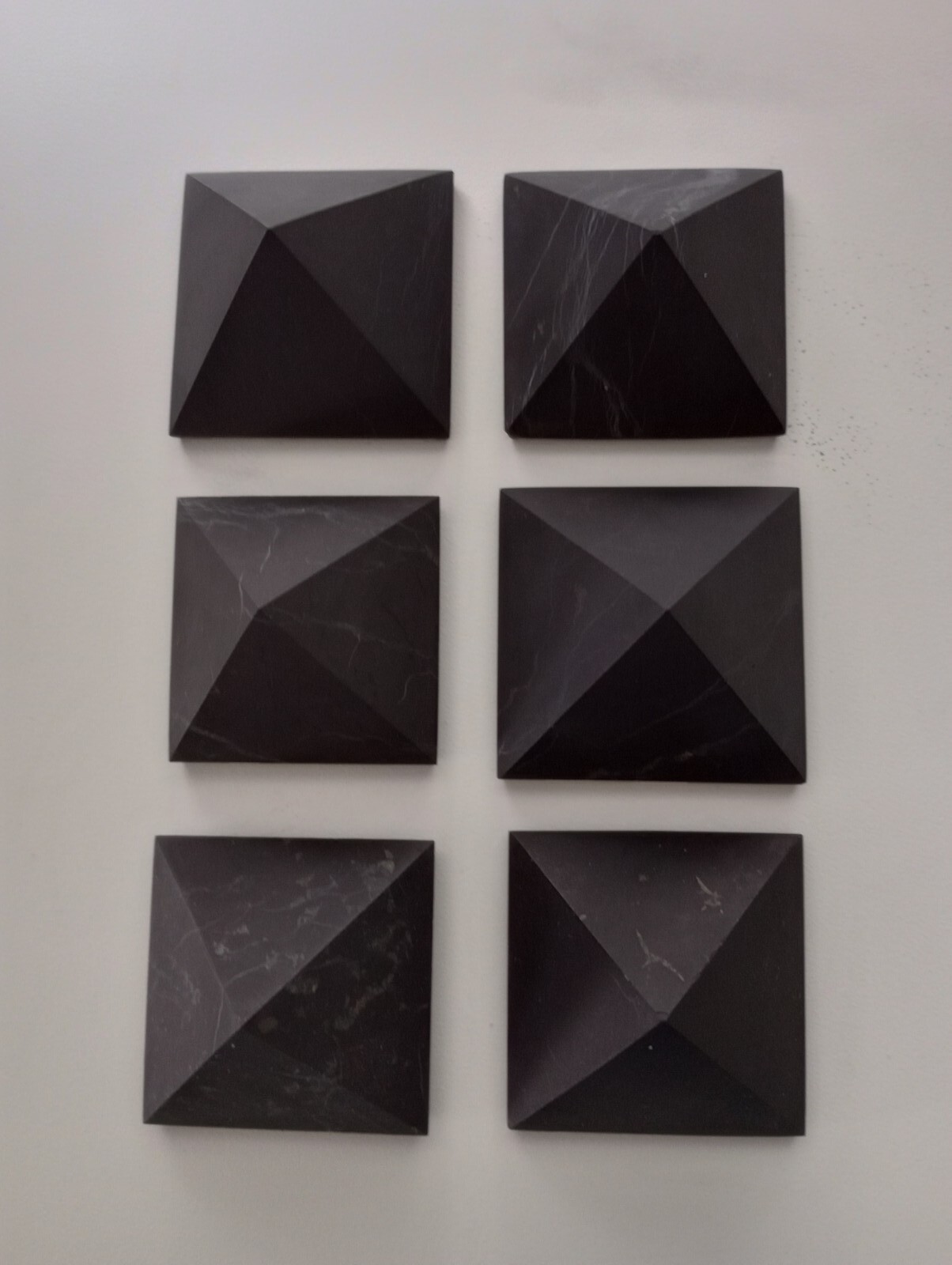 Unpolished shungite pyramid 40x40mm 1.57 inches. Set of 6 pieces. EMF Protection