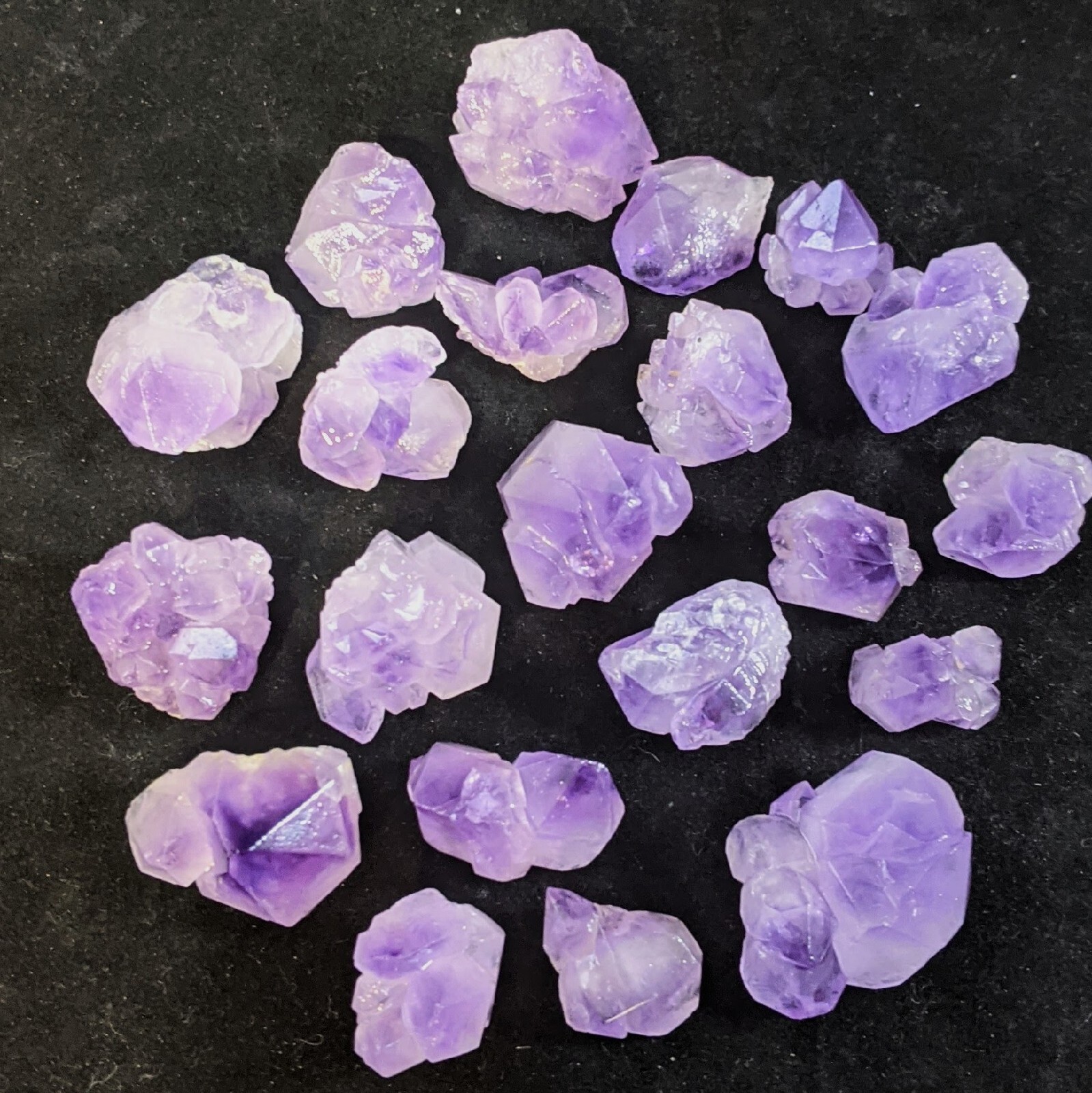 Amethyst Clusters Loose Flowers Teeth Gravel Crystals Stones 100 Grams Bulk