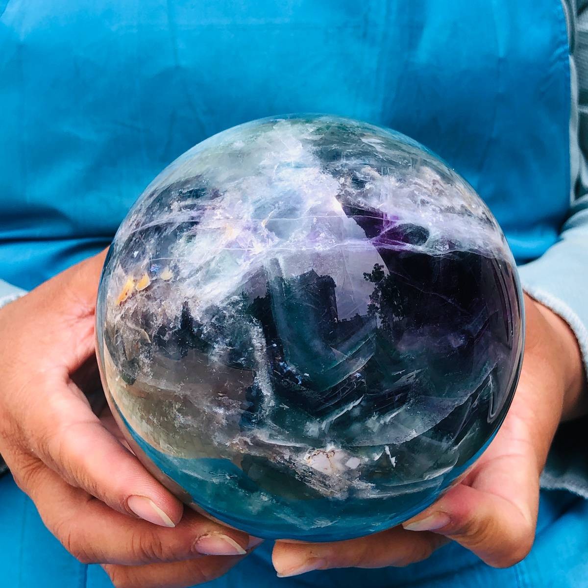2430G Natural Green Coloured Fluorite Ball Quartz Crystal Reiki Healing 5461